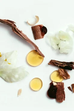 Cedar Flora Spray Deodorant