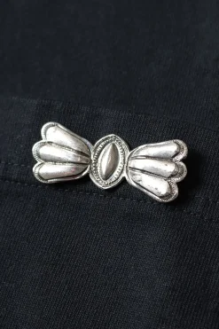 16/-Dense Jersey Butterfly Concho Pocket T - Black
