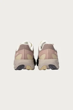 FF Trainer - Arid Stone/Earth Shadow
