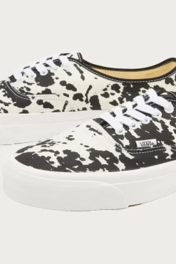 LX Authentic 44 - Cow Black/Marshmallow