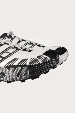 U Speedgoat 2 - Black/Frost